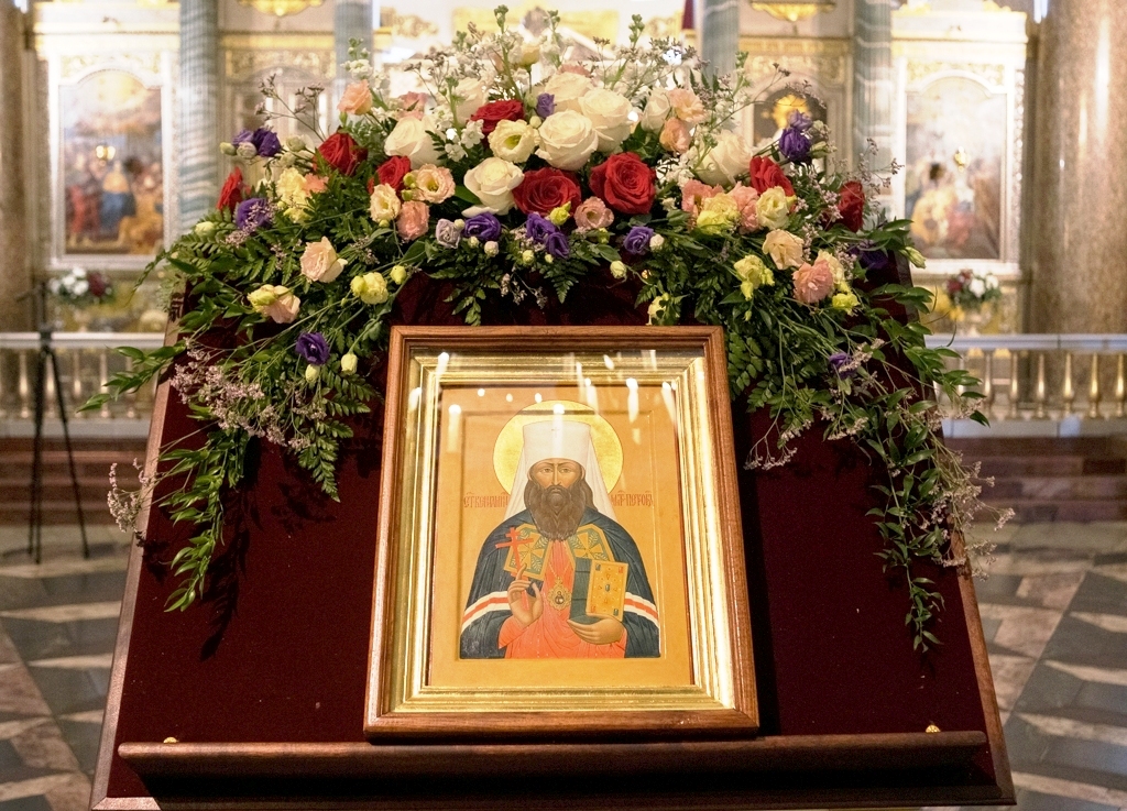 Архимандрит Алексий (Ганьжин) сослужил митрополиту Варсонофию на Божественной литургии в Казанском соборе Архимандрит Алексий (Ганьжин) сослужил митрополиту Варсонофию на Божественной литургии в Казанском соборе