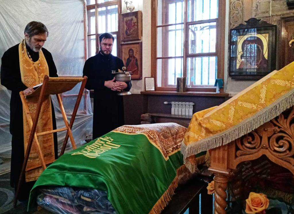 В храме рождества Иоанна Предтечи освящены знамена для Вооружённых Сил России В храме рождества Иоанна Предтечи освящены знамена для Вооружённых Сил России