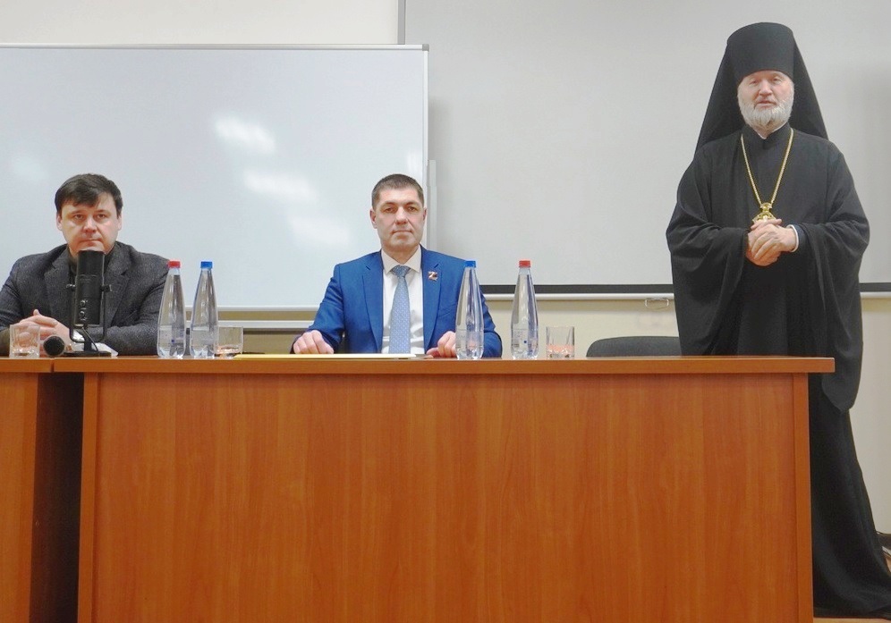 Архимандрит Алексий (Ганьжин) принял участие в юбилейном торжественном собрании Городской аварийно-восстановительной службы Санкт-Петрбурга Архимандрит Алексий (Ганьжин) принял участие в юбилейном торжественном собрании Городской аварийно-восстановительной службы Санкт-Петрбурга