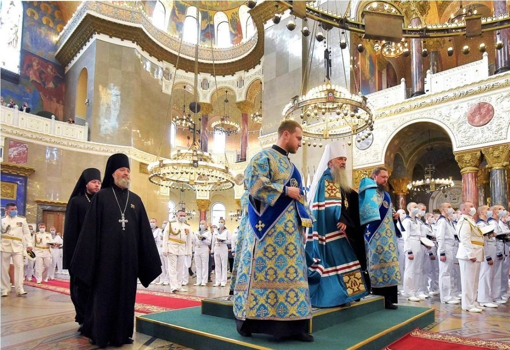 Митрополит Санкт-Петербургский и Ладожский Варсонофий совершил Всенощное бдение в Кронштадтском Никольском Морском ставропигиальном соборе Митрополит Санкт-Петербургский и Ладожский Варсонофий совершил Всенощное бдение в Кронштадтском Никольском Морском ставропигиальном соборе