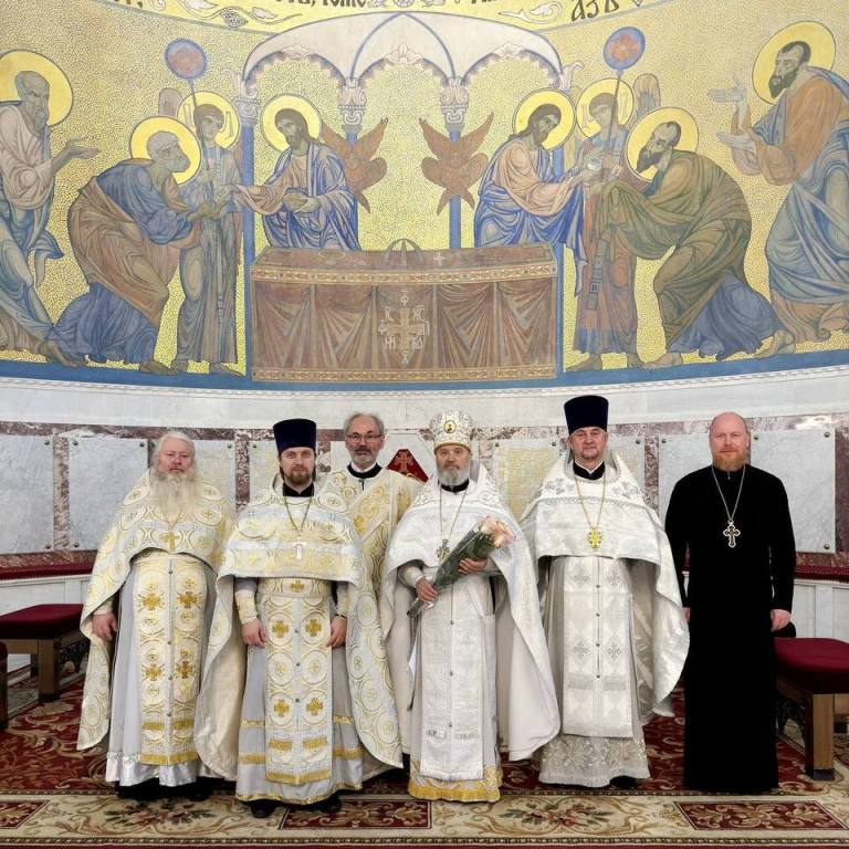 В праздник Вознесения Господня Архимандрит Алексий (Ганьжин) совершил Божественную литургию в Кронштадтском Никольском Морском ставропигиальном соборе и принял поздравления с 32-ой годовщиной хиротонии В праздник Вознесения Господня Архимандрит Алексий (Ганьжин) совершил Божественную литургию в Кронштадтском Никольском Морском ставропигиальном соборе и принял поздравления с 32-ой годовщиной хиротонии
