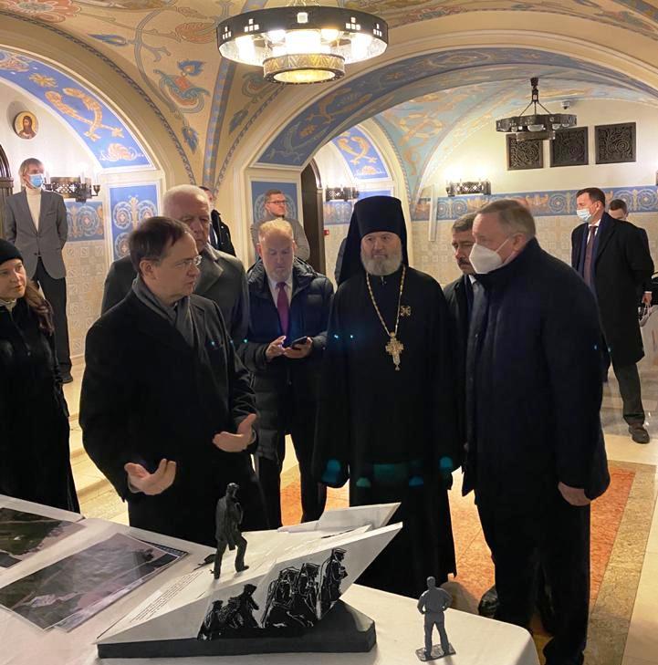 Архимандрит Алексий (Ганьжин) принял участие в торжественной церемонии закладки монумента в память о погибших во время Кронштадтского восстания 1921 года и освятил закладной камень монумента Архимандрит Алексий (Ганьжин) принял участие в торжественной церемонии закладки монумента в память о погибших во время Кронштадтского восстания 1921 года и освятил закладной камень монумента