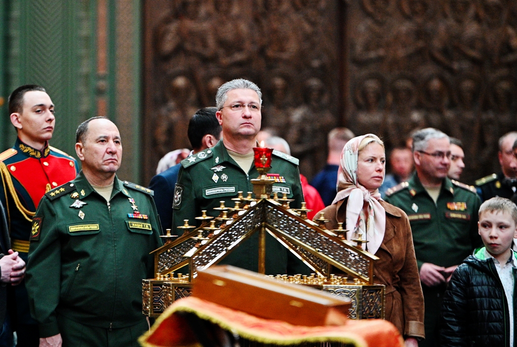 В Неделю святых жен-мироносиц Архимандрит Алексий (Ганьжин) сослужил Святейшему Патриарху Кириллу в совершении Литургии в главном храме Вооруженных сил Российской Федерации В Неделю святых жен-мироносиц Архимандрит Алексий (Ганьжин) сослужил Святейшему Патриарху Кириллу в совершении Литургии в главном храме Вооруженных сил Российской Федерации