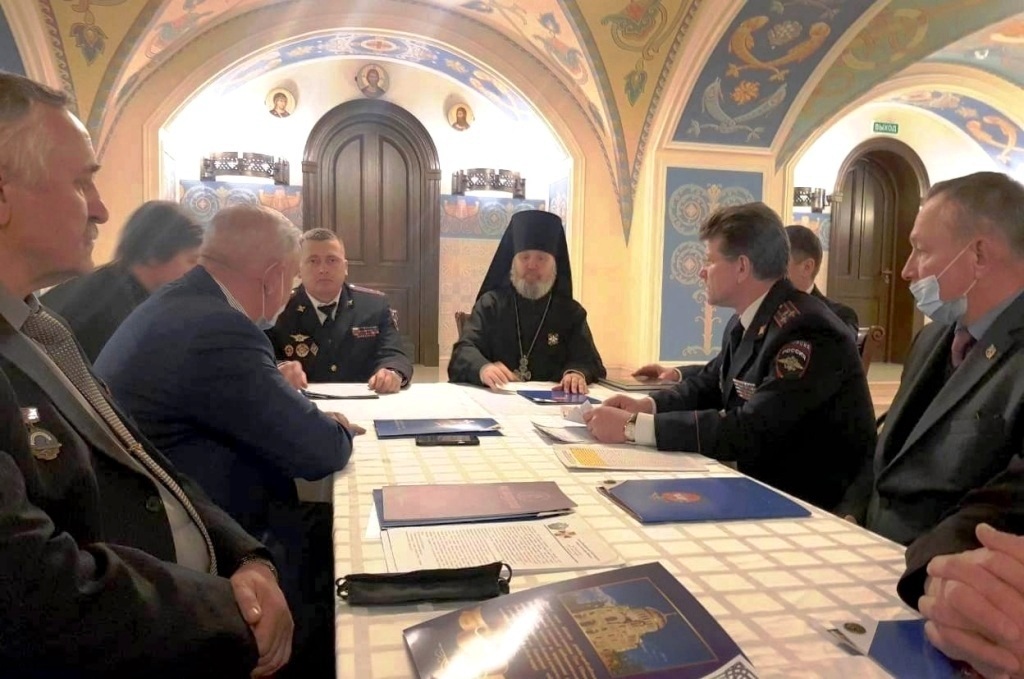 Чтения, посвященные святому Александру Невскому с делегацией Санкт-Петербургского университета МВД России прошли в Кронштадтском Никольском Морском ставропигиальном соборе Чтения, посвященные святому Александру Невскому с делегацией Санкт-Петербургского университета МВД России прошли в Кронштадтском Никольском Морском ставропигиальном соборе