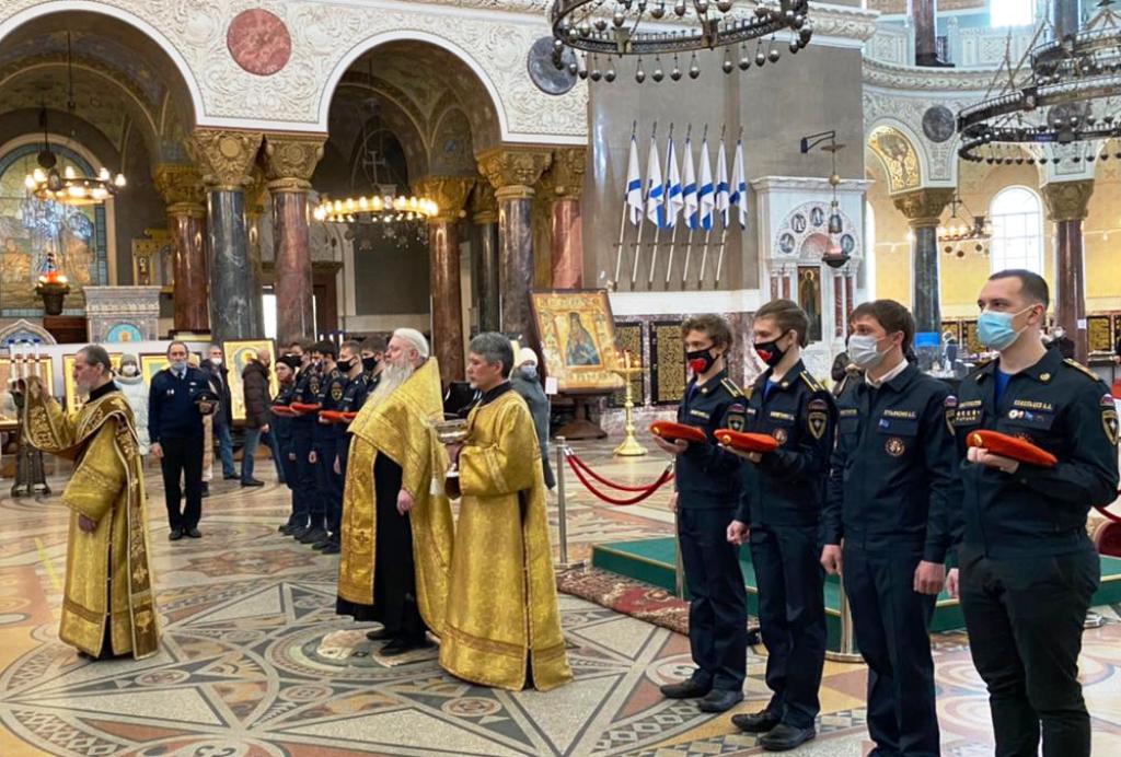 Посвящение в юные спасатели Санкт-Петербурга Посвящение в юные спасатели Санкт-Петербурга