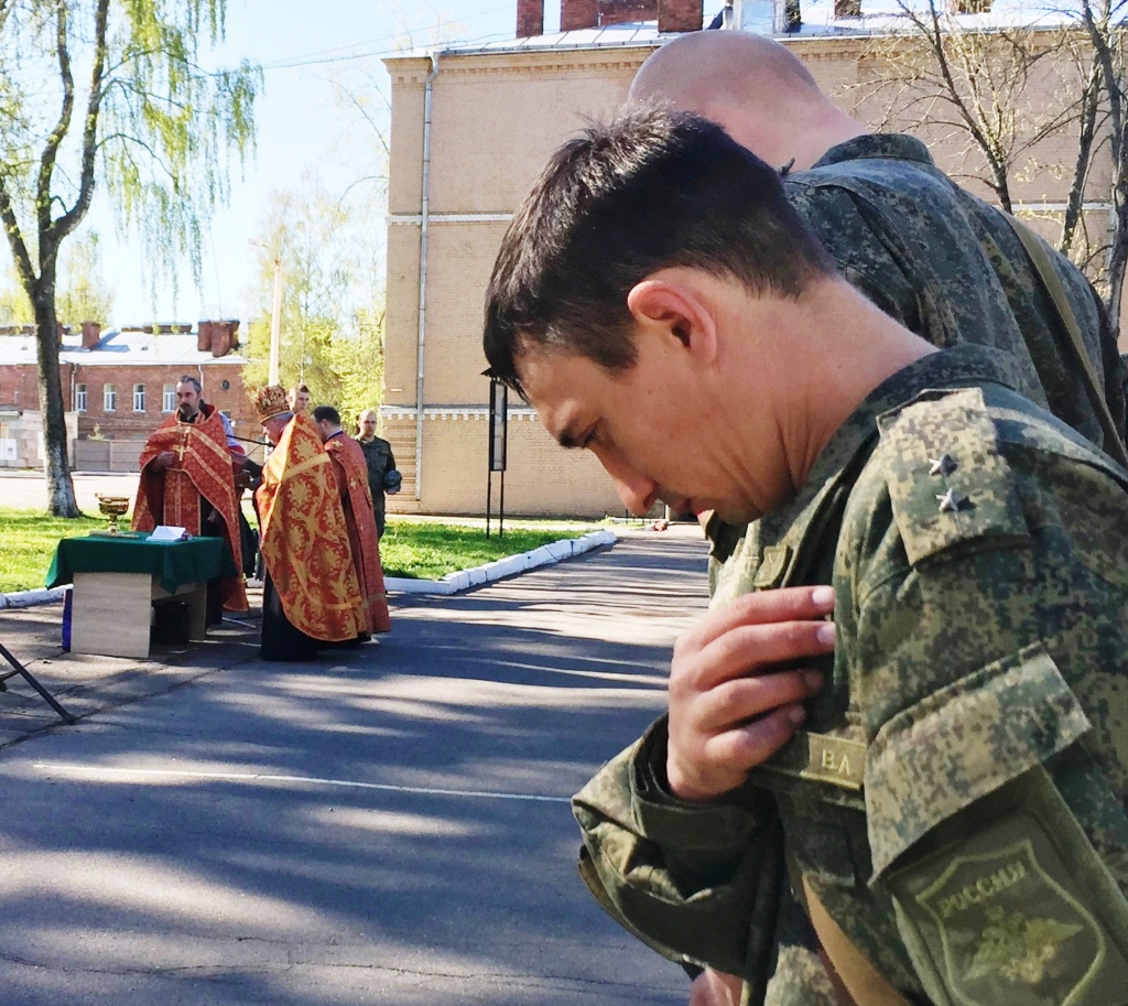 Возрождения храма в Зенитно - ракетной бригаде ПВО Возрождения храма в Зенитно - ракетной бригаде ПВО