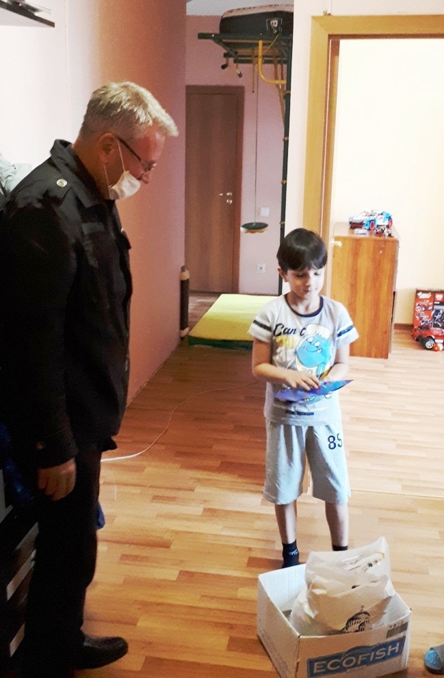 Праздник Воскресения Христова и пасхальные подарки детям погибших Воинов Праздник Воскресения Христова и пасхальные подарки детям погибших Воинов