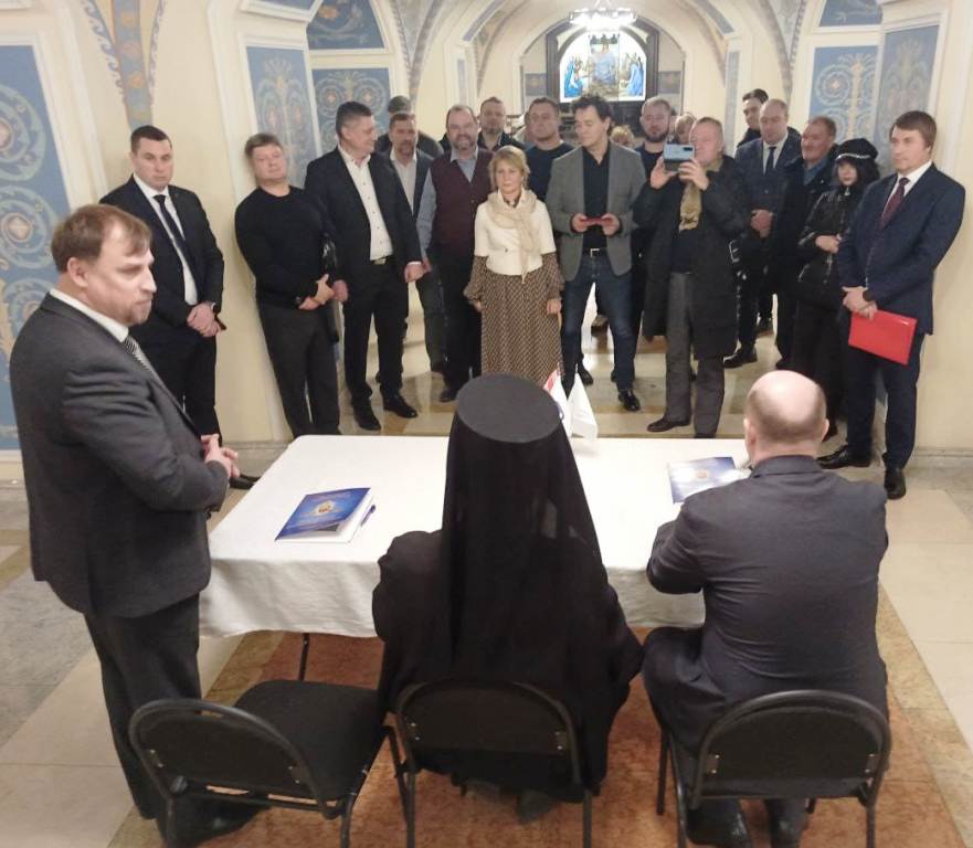 Заключено соглашение о сотрудничестве Военного отдела, Профсоюзов СОЦПРОФ и Санкт-Петербургского отделения Общероссийского общественного движения «СИЛЬНАЯ РОССИЯ» Заключено соглашение о сотрудничестве Военного отдела, Профсоюзов СОЦПРОФ и Санкт-Петербургского отделения Общероссийского общественного движения «СИЛЬНАЯ РОССИЯ»