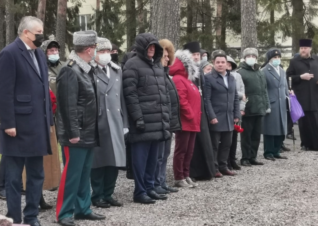 Архимандрит Алексий (Ганьжин) присутствовал среди почетных гостей и помолился на чине освящёния поклонного креста и заложении храма Петра и Павла в день 90-летия 33-й бригады оперативного назначения Росгвардии Архимандрит Алексий (Ганьжин) присутствовал среди почетных гостей и помолился на чине освящёния поклонного креста и заложении храма Петра и Павла в день 90-летия 33-й бригады оперативного назначения Росгвардии