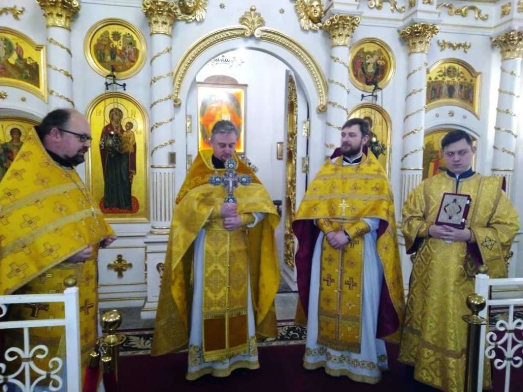 Зам. председателя Синодального отдела архимандрит Алексий (Ганьжин) принял участие в богослужении в гарнизонном храме Святой Троицы в Красном Селе Зам. председателя Синодального отдела архимандрит Алексий (Ганьжин) принял участие в богослужении в гарнизонном храме Святой Троицы в Красном Селе