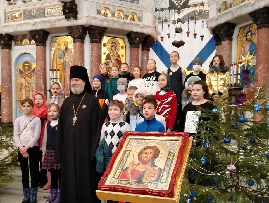 Депутат Государственной Думы Михаил Романов посетил Кронштадтский Никольский Морской ставропигиальный собор Депутат Государственной Думы Михаил Романов посетил Кронштадтский Никольский Морской ставропигиальный собор