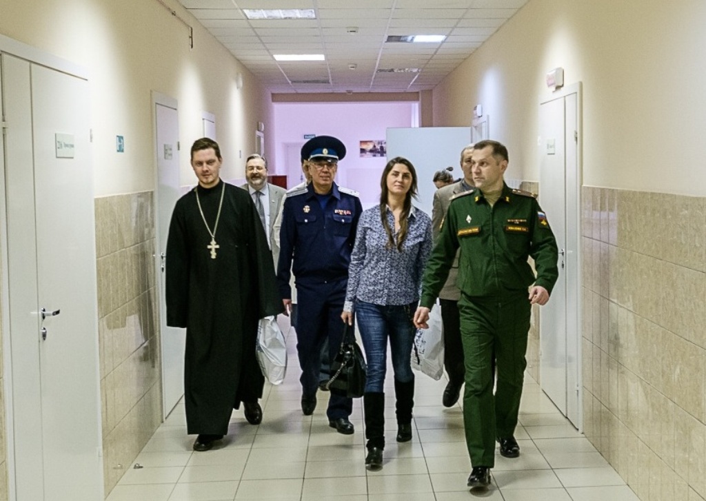 Благотворительная акция " Подарок солдату ко Дню защитника Отечества" Благотворительная акция " Подарок солдату ко Дню защитника Отечества"