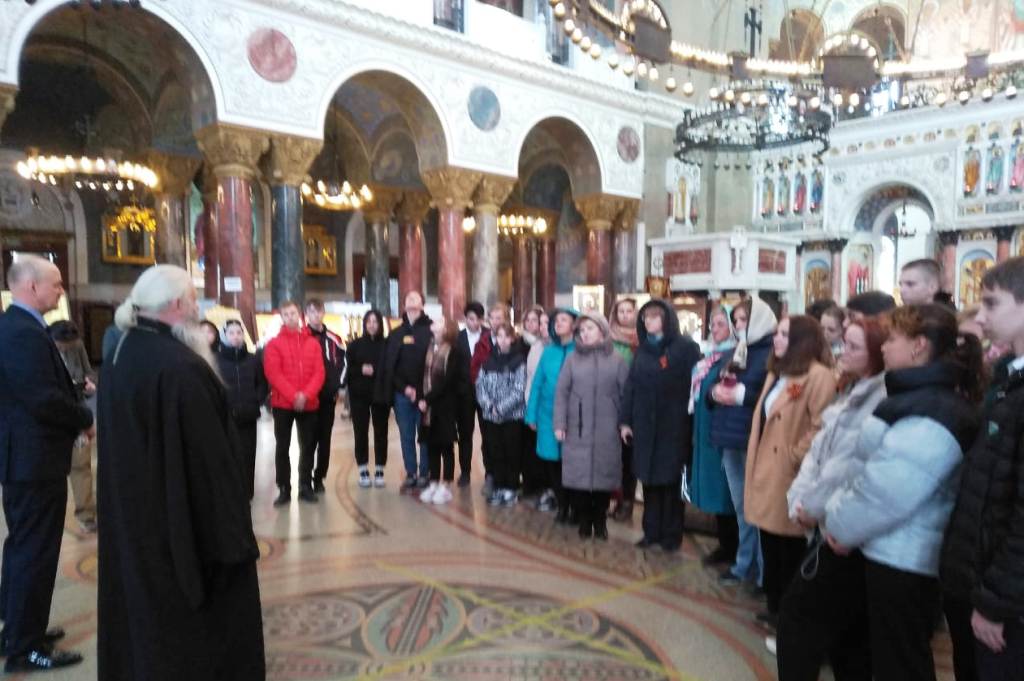 Слёт команд образовательных учреждений городов воинской славы Ленинградской области и Санкт-Петербурга "ЖИВЫЕ, ПОЙТЕ О НАС" Слёт команд образовательных учреждений городов воинской славы Ленинградской области и Санкт-Петербурга "ЖИВЫЕ, ПОЙТЕ О НАС"