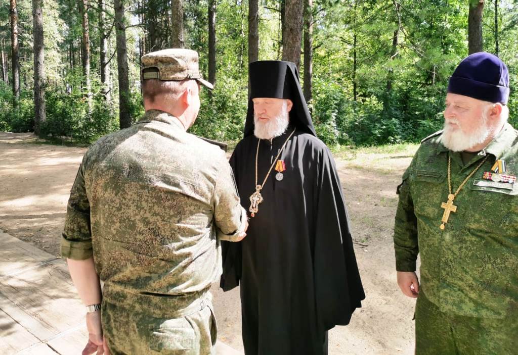 Архимандрит Алексий (Ганьжин) посетил район боевого слаживания войск Ленинградского военного округа Архимандрит Алексий (Ганьжин) посетил район боевого слаживания войск Ленинградского военного округа