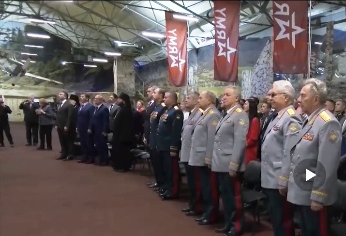 Архимандрит Алексий (Ганьжин) принял участие в открытии и освятил памятную скульптурную композицию маршалу войск связи ВС СССР Ивану Пересыпкину, а также поздравил личный состав войск связи со 104 годовщиной Архимандрит Алексий (Ганьжин) принял участие в открытии и освятил памятную скульптурную композицию маршалу войск связи ВС СССР Ивану Пересыпкину, а также поздравил личный состав войск связи со 104 годовщиной